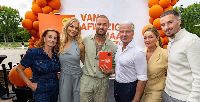 Boekpesentatie Van Afwezig Naar Aanwezig