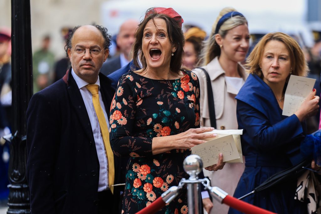 Prinsjesdag: Aankomst Genodigden Bij Koninklijke Schouwburg