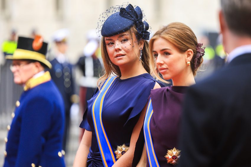 Prinsjesdag: Aankomst Genodigden Bij Koninklijke Schouwburg