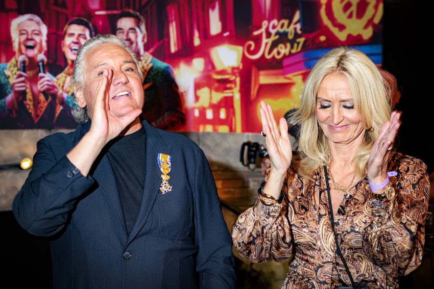 René Froger Ontvangt Koninklijke Onderscheiding