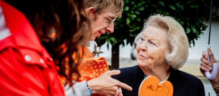 Prinses Beatrix Aanwezig Bij Het Oranjepad Van Het Prinses Beatrix Spierfonds