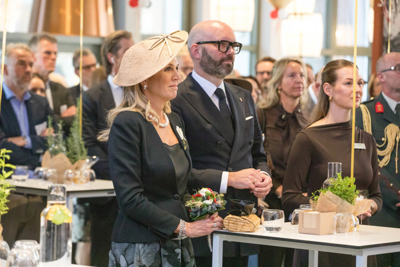 Koningin Maxima Bezoekt Hotelschool School Vanwege Het 75 Jarig