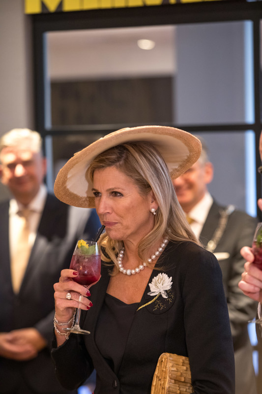 Koningin Maxima Bezoekt Hotelschool School Vanwege Het 75 Jarig