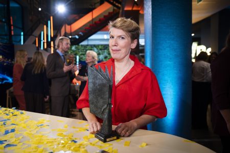 Winnaar Ns Publieksprijs Bekendgemaakt Bij Eenvandaag: Paulien Cornelisse