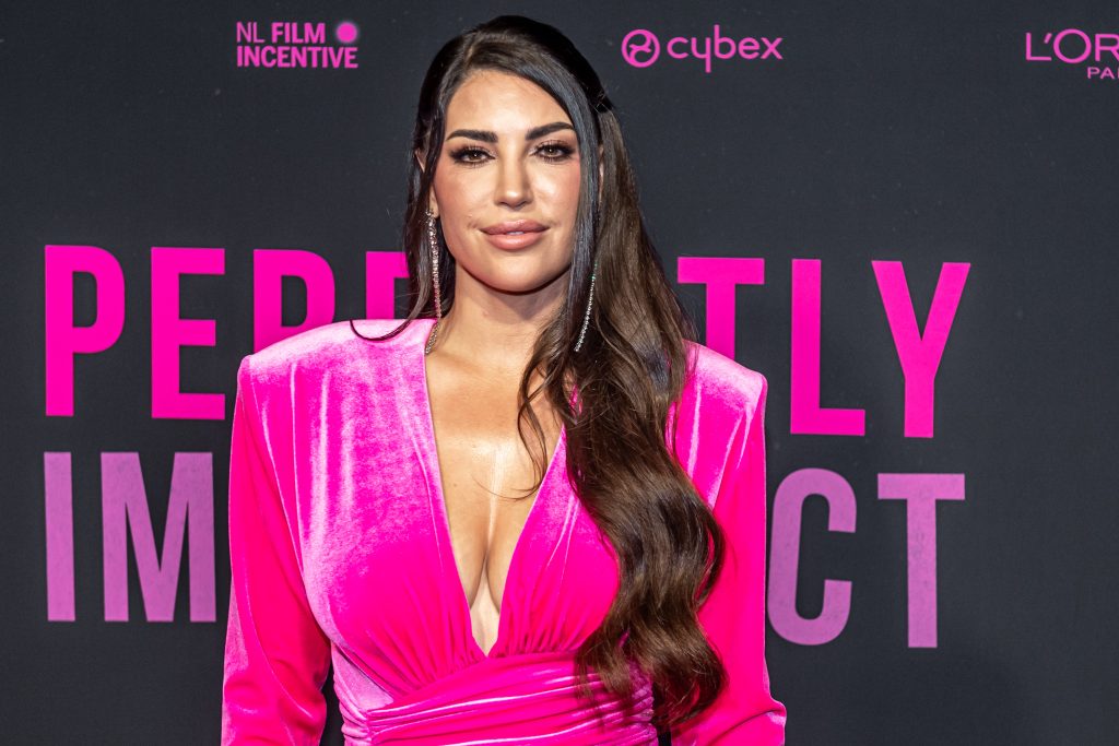 Premiere Perfectly Imperfect Inloop