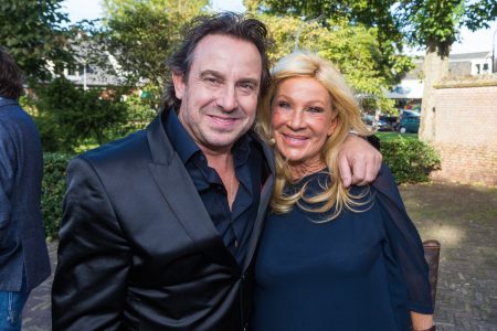 Nld/laren/20130103 Huwelijk Laura Ruiters, Mary Borsato En Zoon Marco