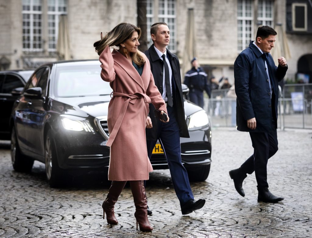 Koningspaar Begint Met Nieuwjaarsontvangsten