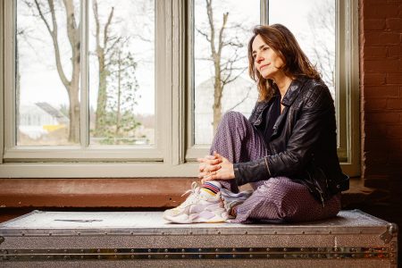 Jet De Nijs, Vrouw Van Rob, In Theaterzaal