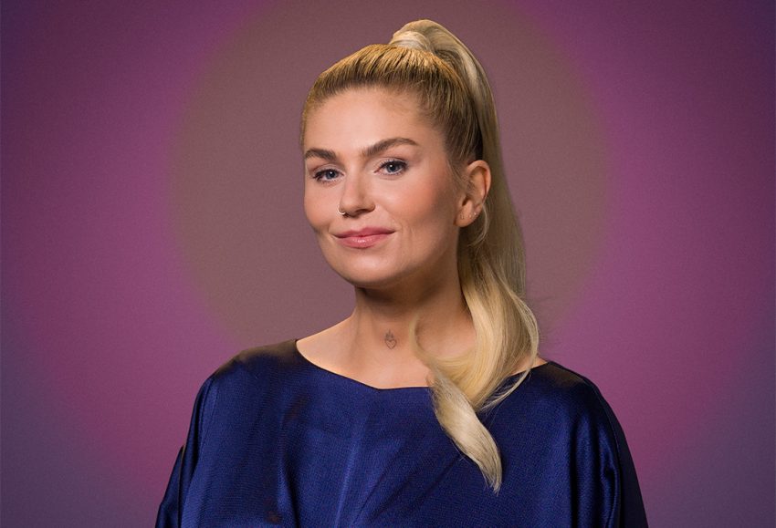 KRO-NCRV The Passion Maria Roxeanne Hazes