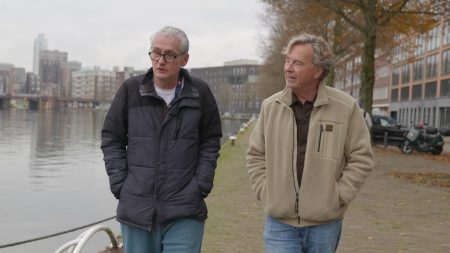 Bert van Leeuwen ontmoet mensen die niet worden opgegeven in nieuw seizoen EO-programma ‘Soep, sores en soelaas’