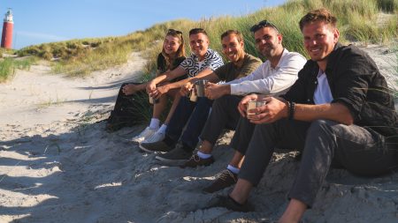 Daten in het Dorp op Texel BNNVARA/Fremantle