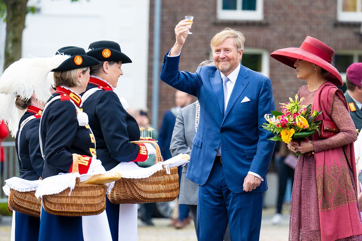 Koninklijk Paar Brengt Streekbezoek Aan Midden Limburg