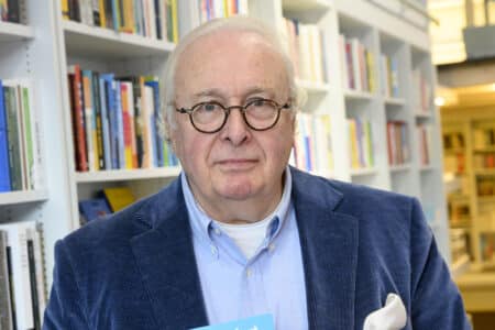 Mart Smeets Signeert Zijn Boek Het Spel