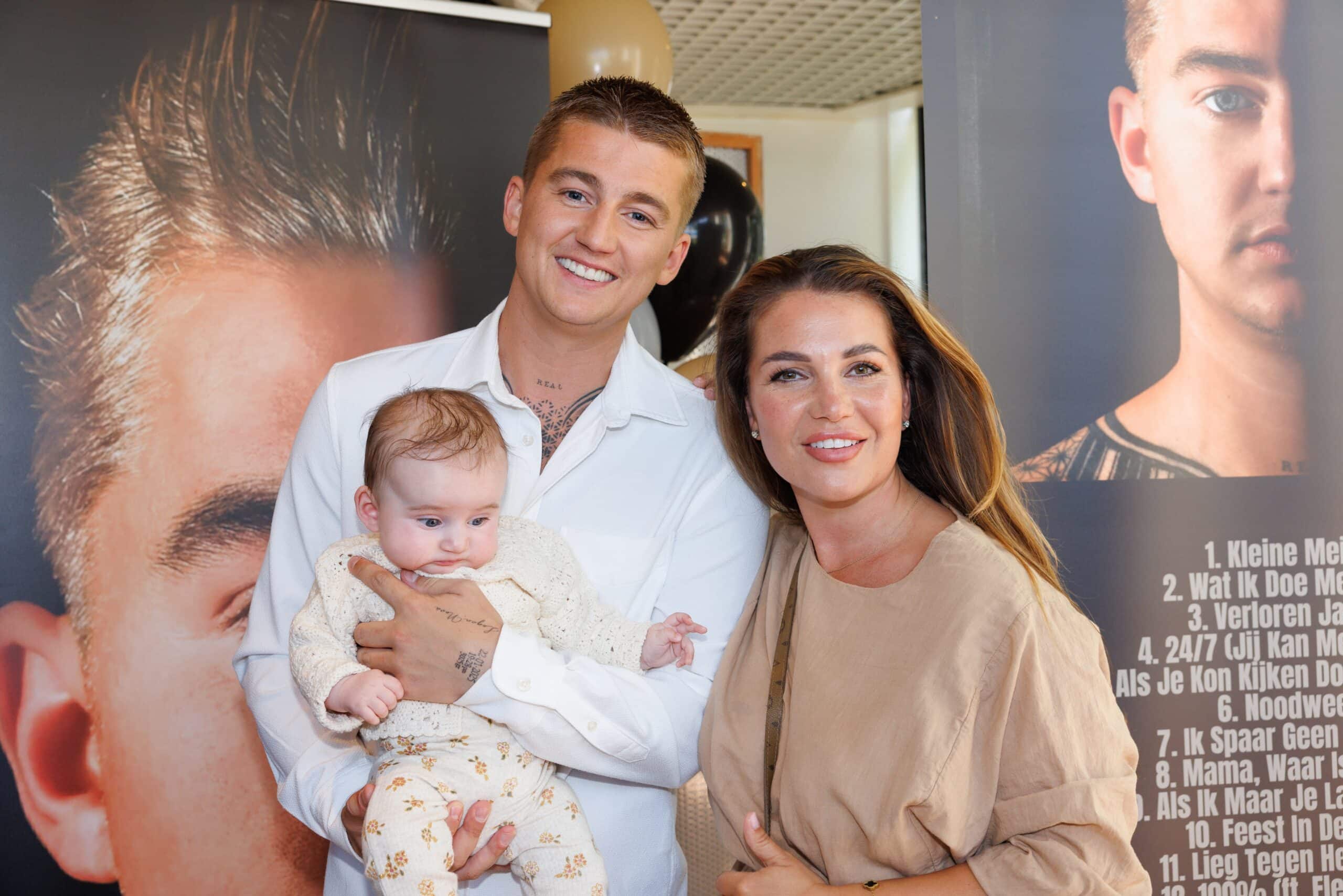 Mart Hoogkamer, Jennifer van Ooijen en baby Logan ANP