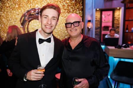 Niet voor hergebruik René van der Gijp en zoon Nicky