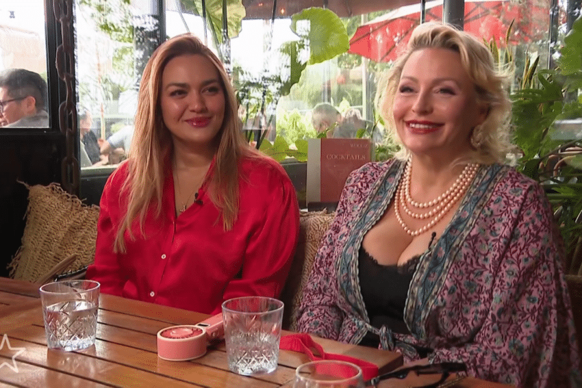 Malgosia En Nathalie Blue Niet Voor Hergebruik